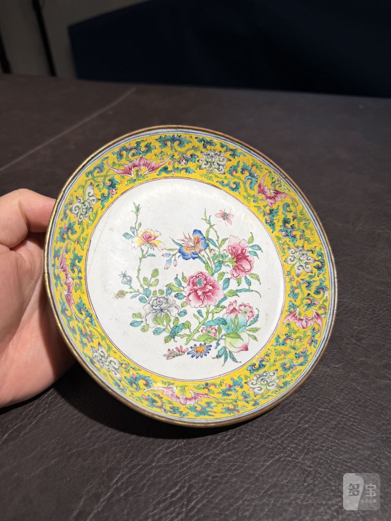 清乾隆 铜胎云龙花卉纹珐琅盘 - 图4